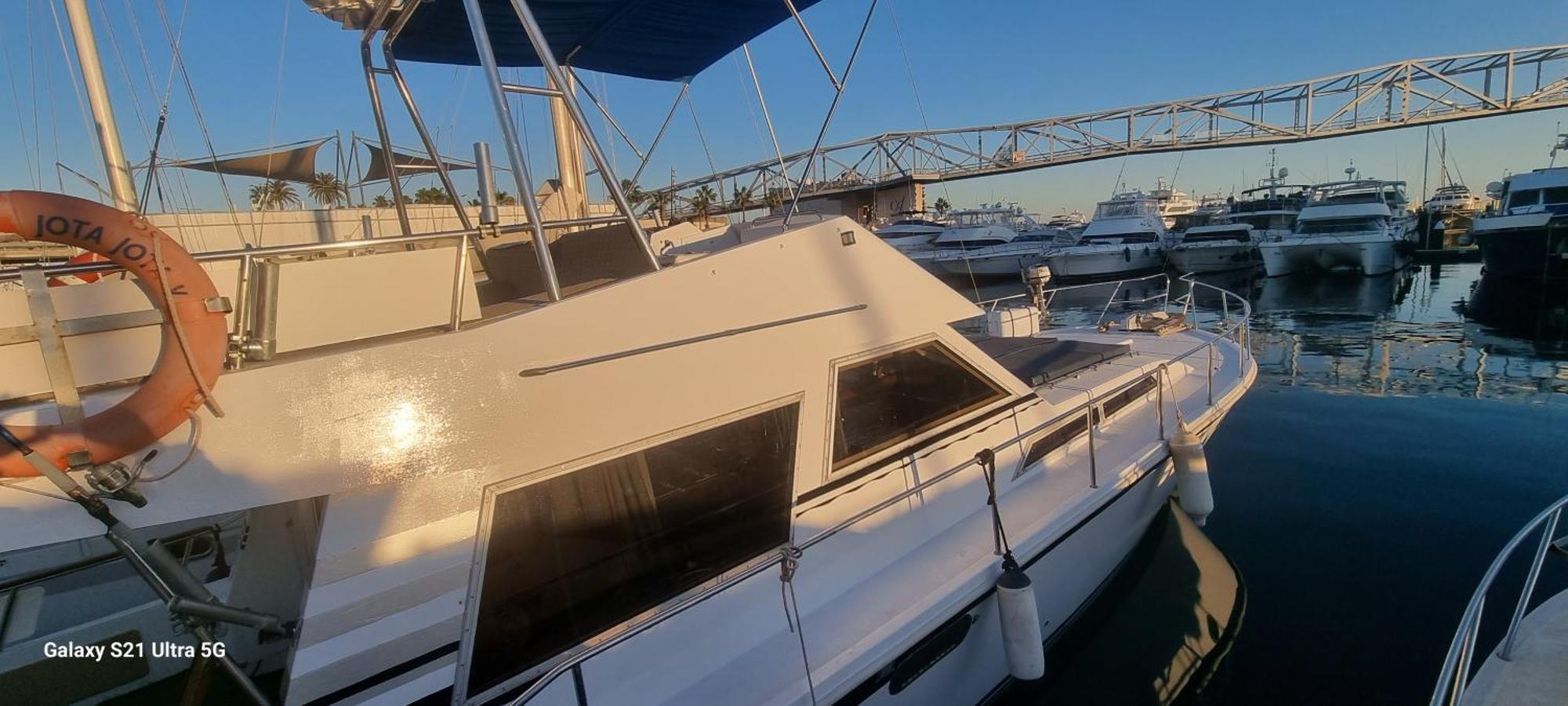 Beautiful And Comfy Boat In Barcelona With Boat Tour Option Otel Dış mekan fotoğraf