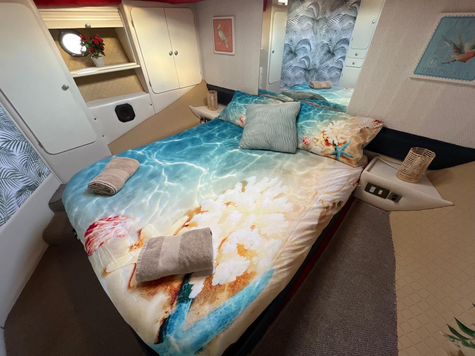 Beautiful And Comfy Boat In Barcelona With Boat Tour Option Otel Dış mekan fotoğraf